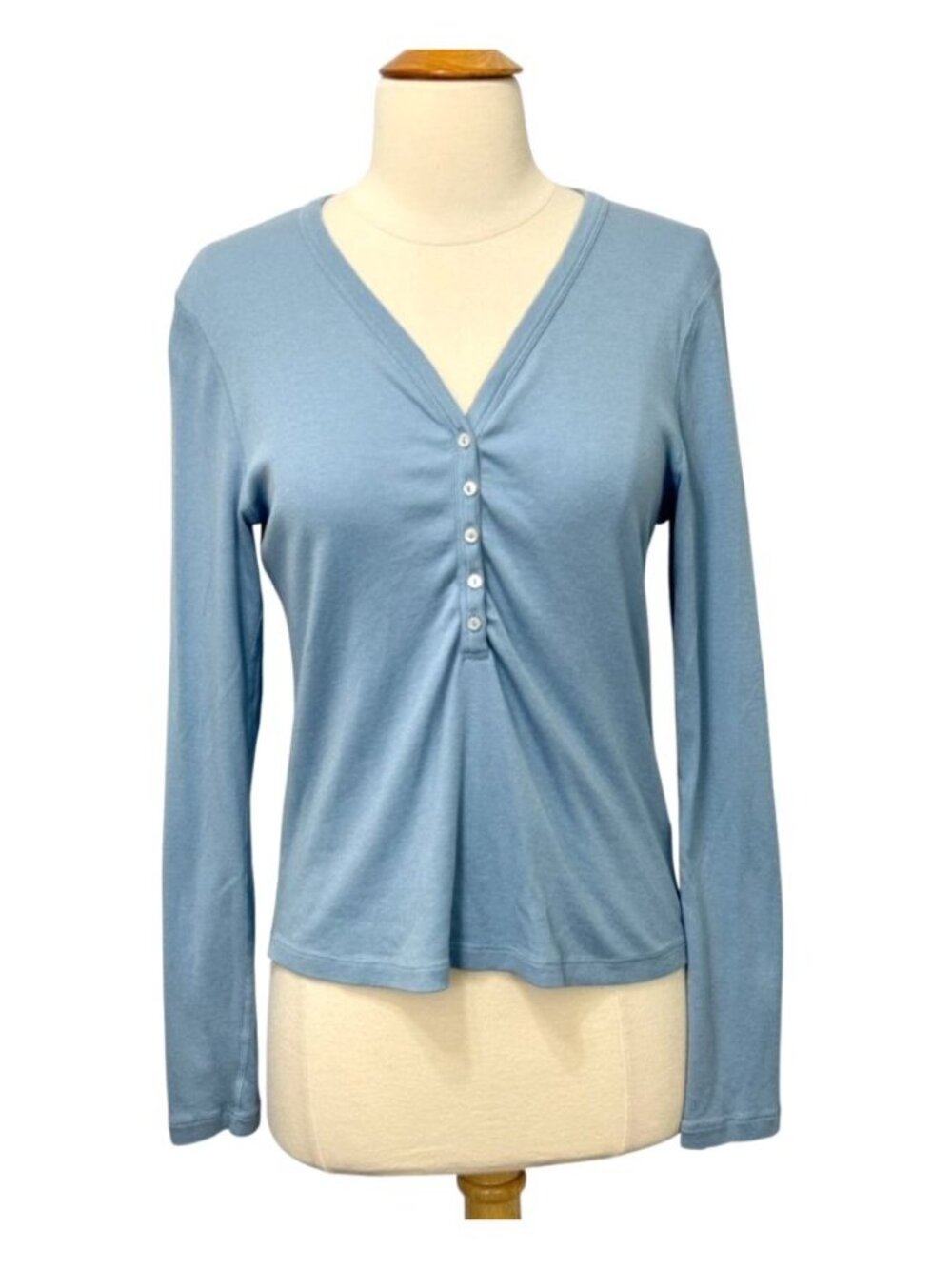 ANR+ Presented By Alp N Rock Women’s Light Blue Henley Long Sleeve Top Size M - Picture 2 of 9